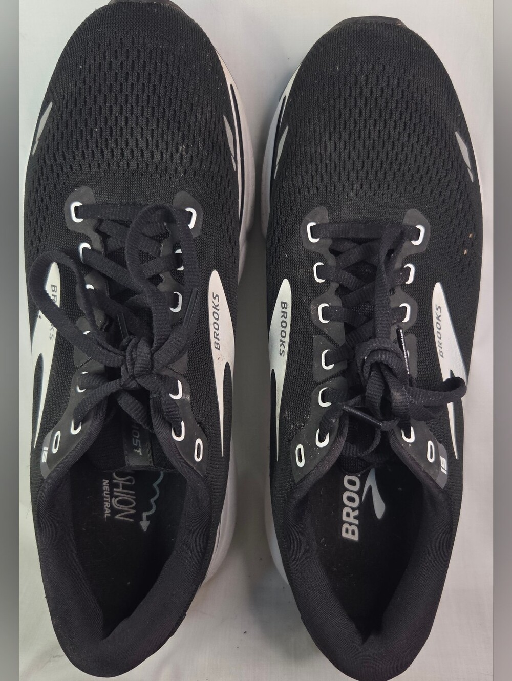 Brooks Men's Ghost 15 Running Shoes Black White Grey Sz 9.5D 1103931D012 GUC - Picture 5 of 11